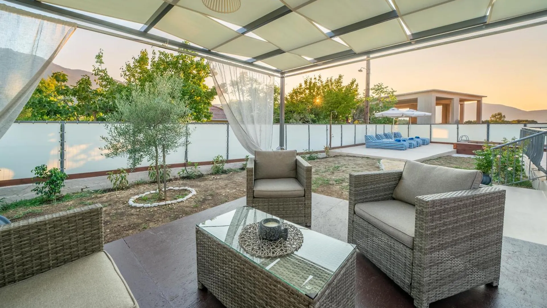 Villa Home Plousia Grizata