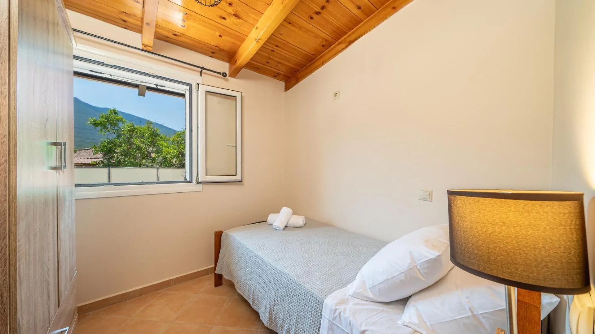 Villa Home Plousia Grizata Greece